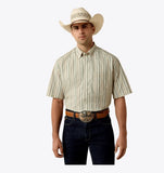 Ariat Men's Pro Series Stevie Classic Fit Western Shirt worn by a man with a cowboy hat and belt.