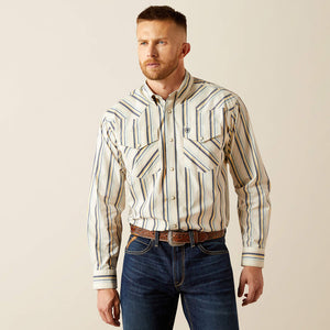 Ariat - Finnley Classic Fit Shirt (Snap shirt)