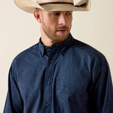 Ariat Printed 360 Airflow Classic Fit Shirt worn by a man with a cowboy hat, featuring a stylish dark blue pattern.