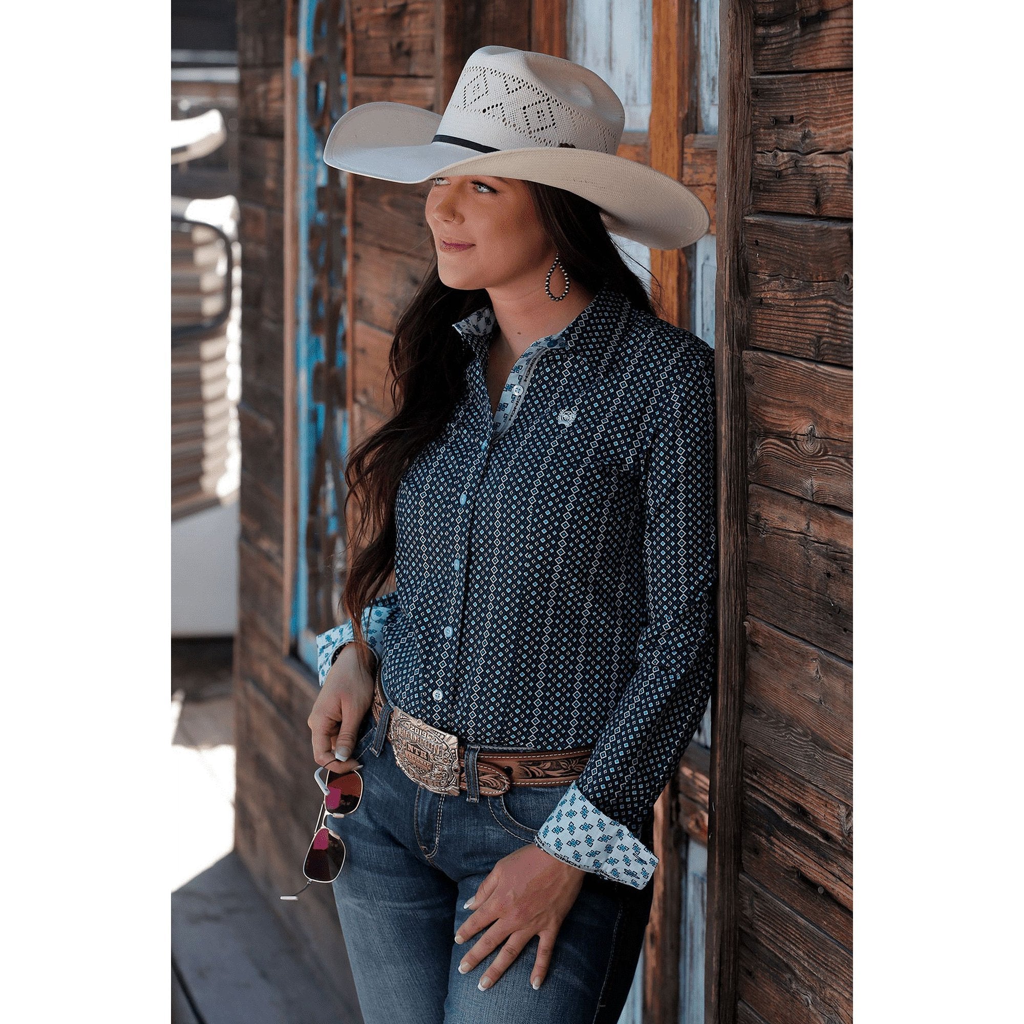 Cinch Women's Button Down Western Shirt In Blue Diamond Print