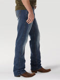 WRANGLER - Men's Wrangler Retro® Slim Fit Straight Leg Jean